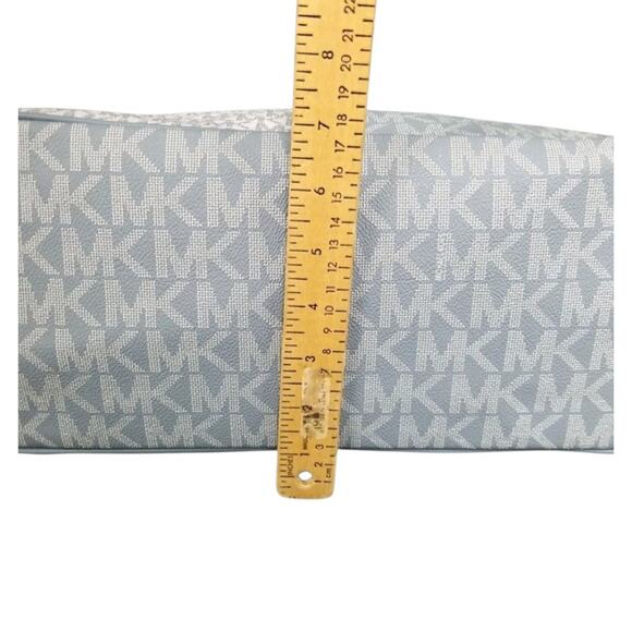 Michael Kors Jet Set Medium Carryall Tote Blue & White Aluminum Charm Zip Purse - Picture 6 of 10